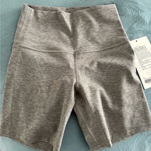 Lululemon align 6in short